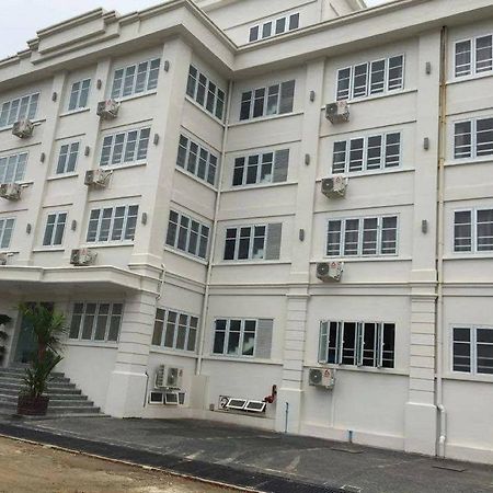Venus Star Hotel Yangon Esterno foto
