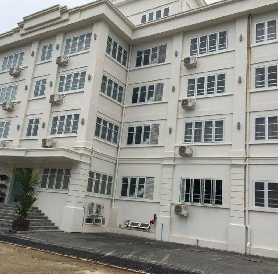 Venus Star Hotel Yangon Esterno foto