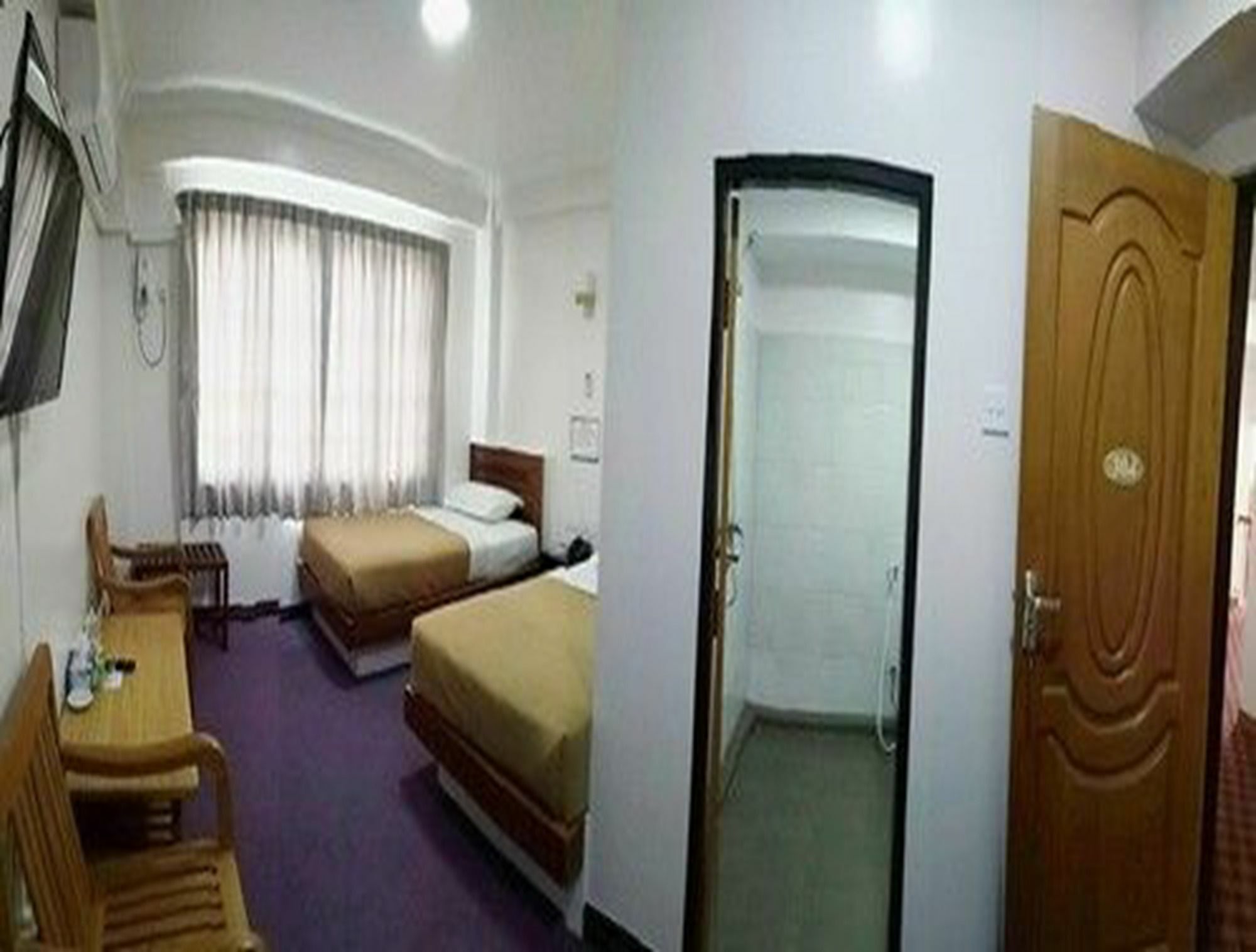 Venus Star Hotel Yangon Esterno foto