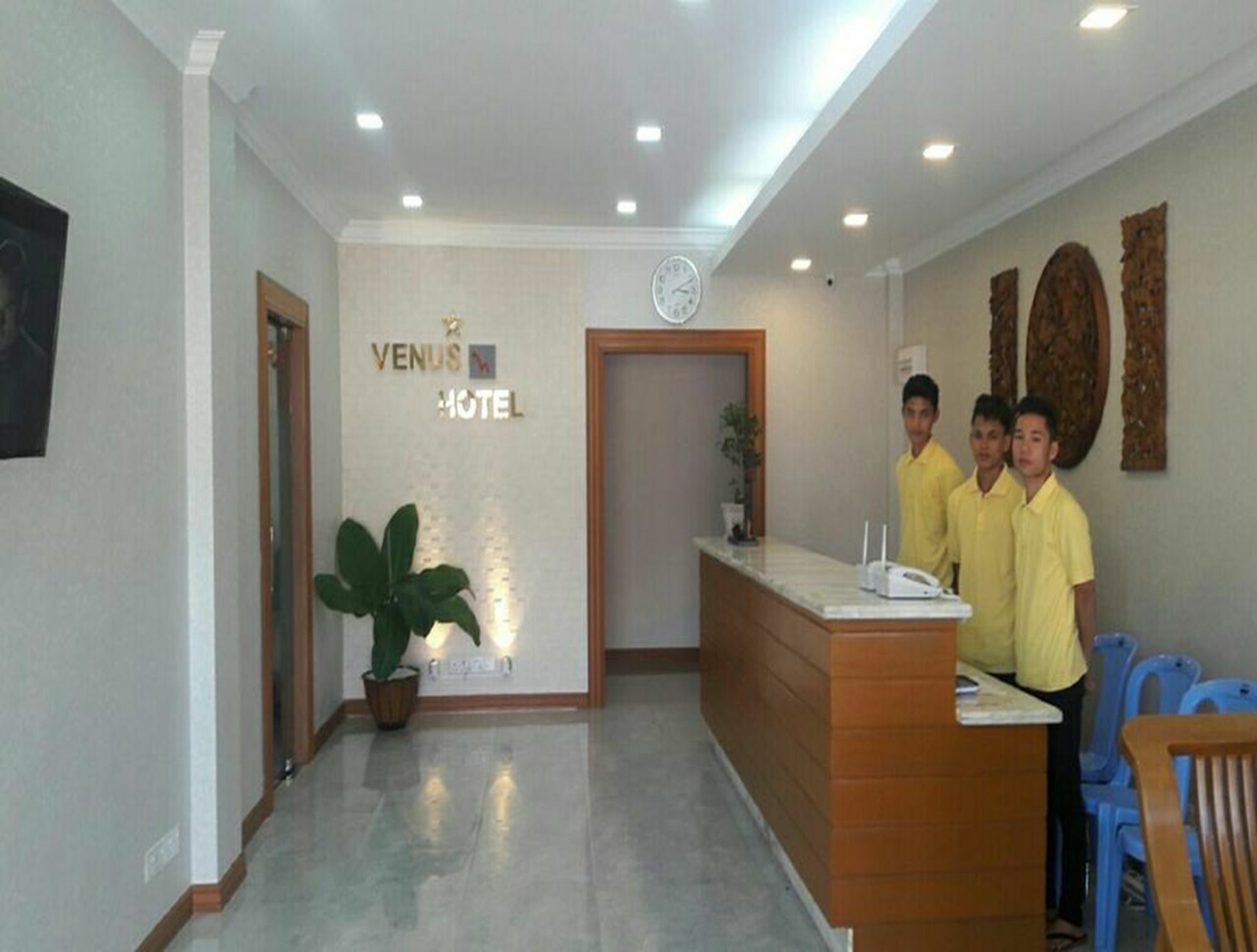 Venus Star Hotel Yangon Esterno foto